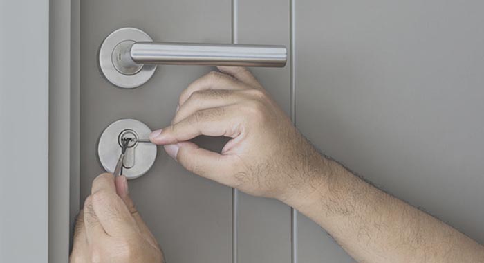 cerrajero apertura de puertas en sevilla